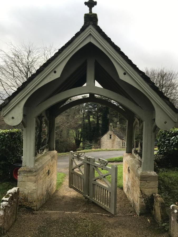 The Old Post Office Studio Apartment In A Beautiful Cotswold Village Cirencester Eksteriør billede