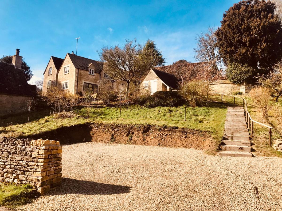 The Old Post Office Studio Apartment In A Beautiful Cotswold Village Cirencester Eksteriør billede